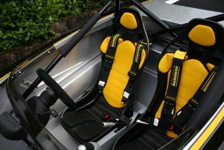 [Mulsanne C] Featured in a Lotus 2-Eleven & Yellow Leather & Carbon Leather Effect Cushion Kits.