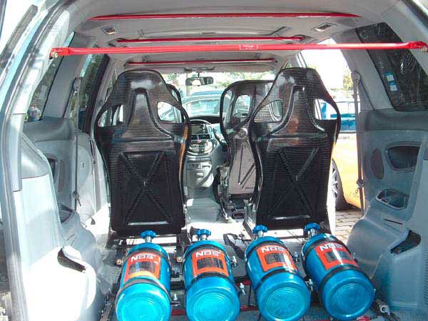 [Mulsanne C] Fitted in a Toyota Estima