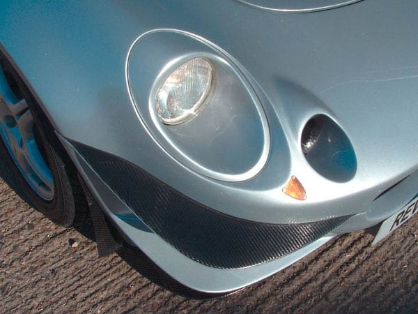 Top view showing carbon brake duct & replacement indicator