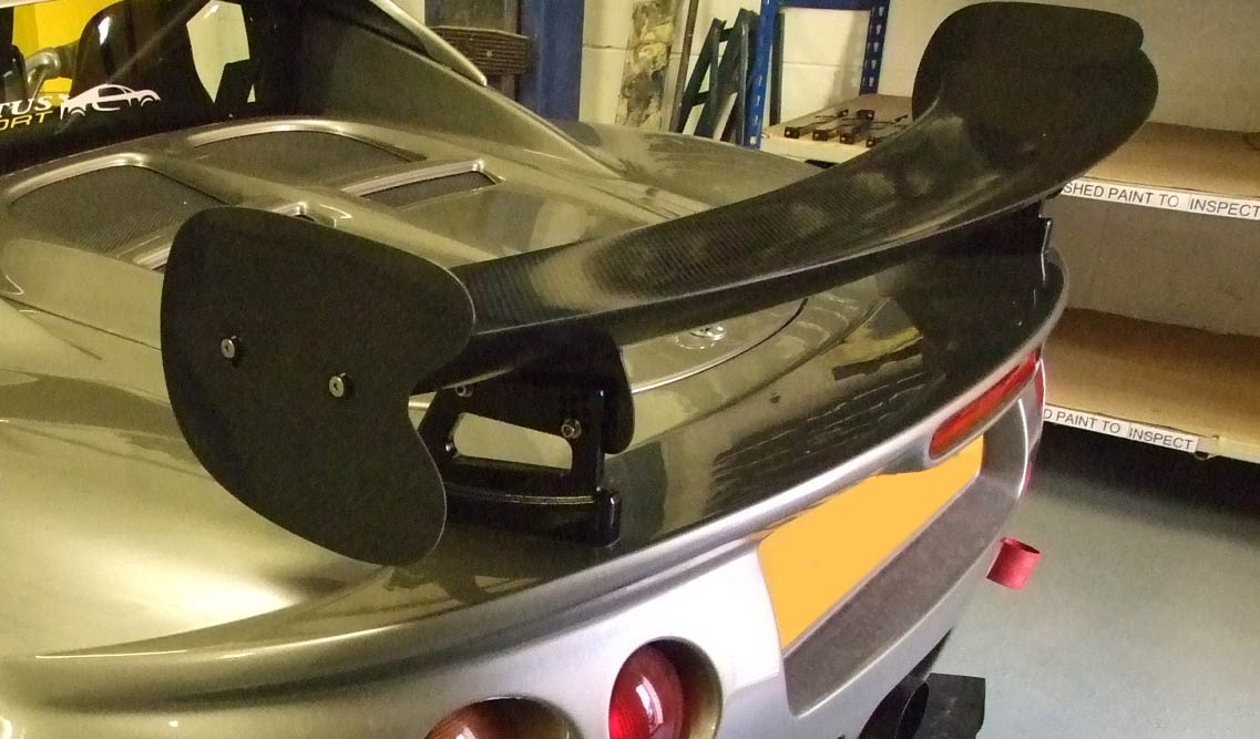 REVERIE Lotus Exige S1 Carbon Rear Wing Kit (Curved) - 150mm Chord x W1650mm, Adjustable