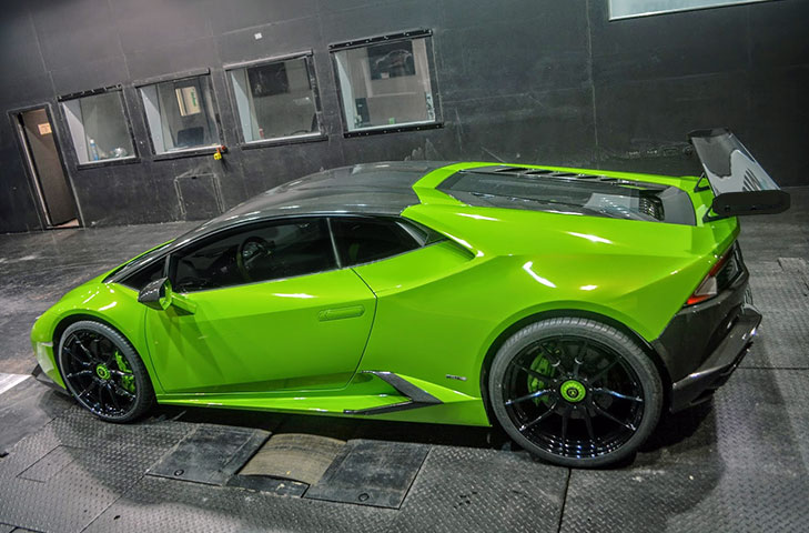 Lamborghini Huracan (2014 - ) 225mm Chord Carbon Fibre Rear Wing Kit, clear coated with Alloy Wing Mounts | Reverie Lamborghini Huracan (2014 - ) 225mm Chord Carbon Fibre Rear Wing Kit, clear coated with Alloy Wing Mounts - R01SB0459