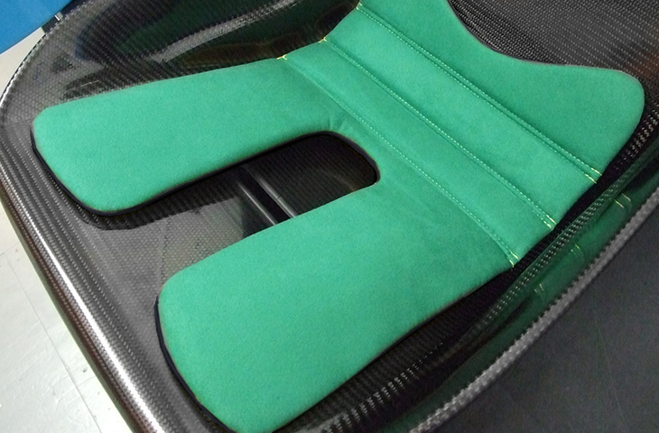 Mulsanne, x & xr (narrow) seat cushion kit, dinamica, Green (9565) with Black back with Green stitching