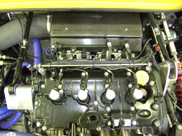 Renault Spider with a Reverie Interlagos 425 airbox plus a 60mm fuel rail spacer fitted to Jenvey throttle bodies