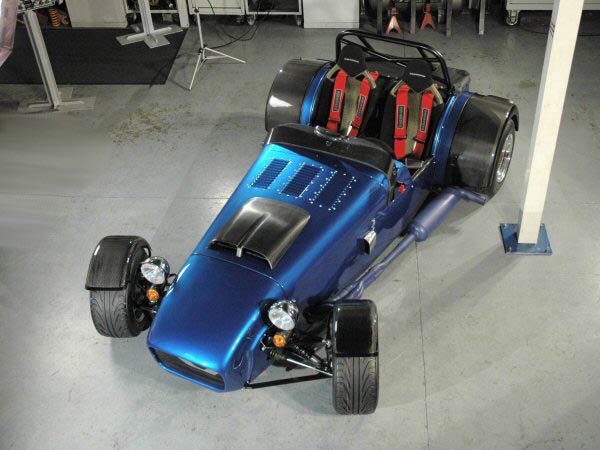 RST V8 Caterham with carbon bonnet scoop (2) [photography by www.brainwavemedia.co.uk]